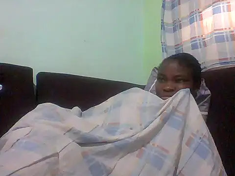 Snapshot of sexxyqueenn22 chatting on October 6, 2025, 6:03 am sexxyqueenn22 online show from October 6, 2025, 6:03 am