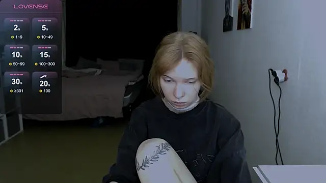 Snapshot of Klares_Wasser chatting on February 3, 2025, 3:17 pm Klares Wasser online show from February 3, 2025, 3:17 pm