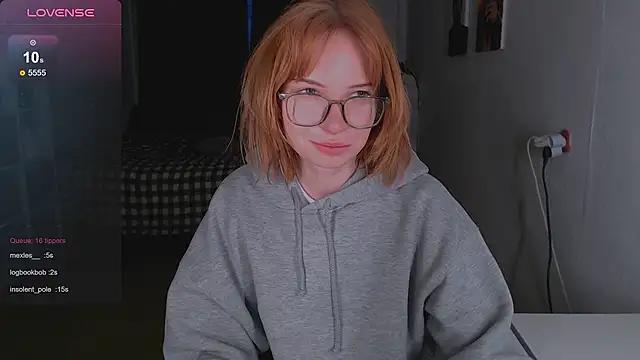 Snapshot of Klares_Wasser chatting on February 19, 2025, 3:27 pm Klares Wasser online show from February 19, 2025, 3:27 pm