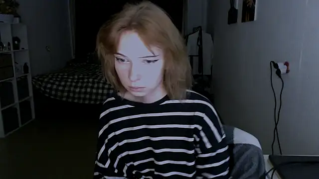 Snapshot of Klares_Wasser chatting on January 31, 2025, 3:11 pm Klares Wasser online show from January 31, 2025, 3:11 pm