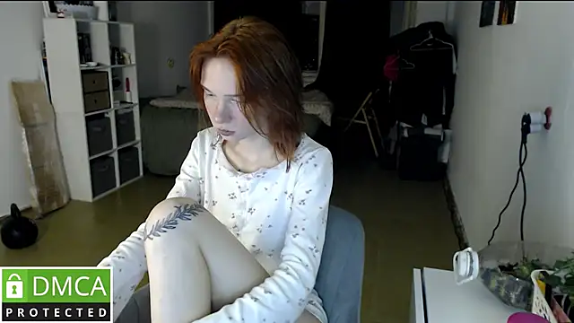 Snapshot of Klares_Wasser chatting on December 4, 2024, 3:04 pm Klares Wasser online show from December 4, 2024, 3:04 pm