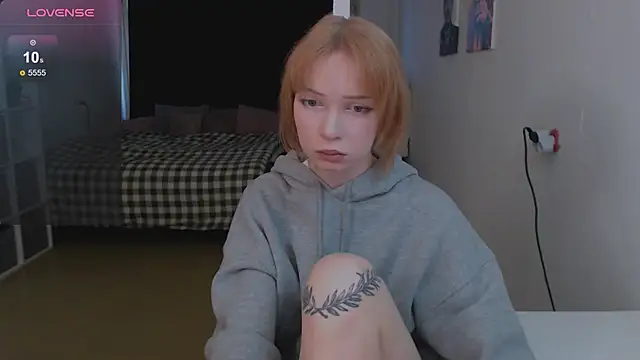 Snapshot of Klares_Wasser chatting on February 12, 2025, 12:33 pm Klares Wasser online show from February 12, 2025, 12:33 pm
