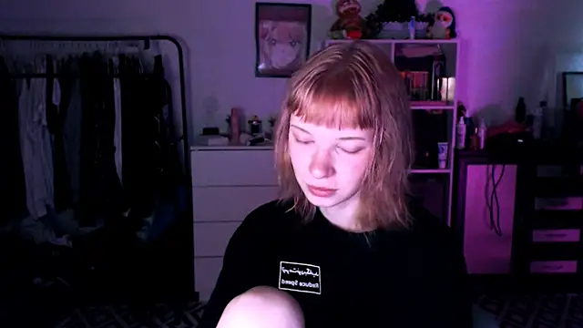 Snapshot of Klares_Wasser chatting on October 4, 2025, 10:17 am Klares Wasser online show from October 4, 2025, 10:17 am