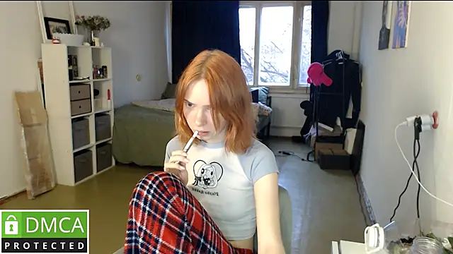Snapshot of Klares_Wasser chatting on December 3, 2024, 12:02 pm Klares Wasser online show from December 3, 2024, 12:02 pm