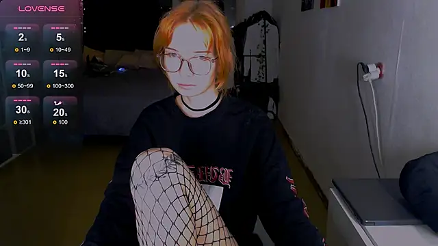 Snapshot of Klares_Wasser chatting on February 25, 2025, 6:44 pm Klares Wasser online show from February 25, 2025, 6:44 pm