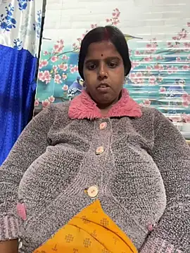 Snapshot of Beauty-queen chatting on February 1, 2026, 11:19 am Beauty-queen online show from February 1, 2026, 11:19 am