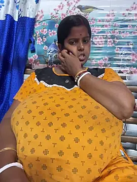 Snapshot of Beauty-queen chatting on March 9, 2026, 2:31 pm Beauty-queen online show from March 9, 2026, 2:31 pm