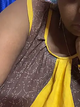 Snapshot of Beauty-queen chatting on March 11, 2026, 1:05 pm Beauty-queen online show from March 11, 2026, 1:05 pm