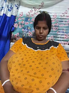 Snapshot of Beauty-queen chatting on March 2, 2026, 2:13 pm Beauty-queen online show from March 2, 2026, 2:13 pm