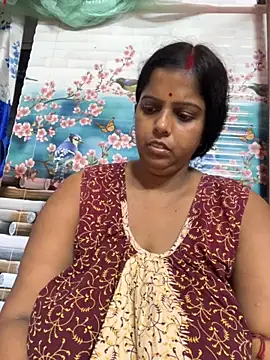 Beauty-queen online show from October 19, 2025, 10:29 am