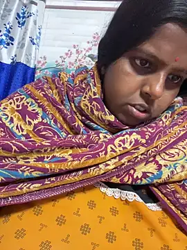 Snapshot of Beauty-queen chatting on February 22, 2026, 12:51 pm Beauty-queen online show from February 22, 2026, 12:51 pm