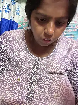 Snapshot of Beauty-queen chatting on March 22, 2026, 1:56 pm Beauty-queen online show from March 22, 2026, 1:56 pm