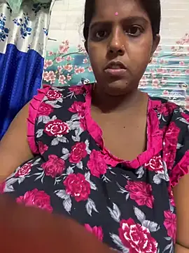 Snapshot of Beauty-queen chatting on March 30, 2026, 3:02 pm Beauty-queen online show from March 30, 2026, 3:02 pm