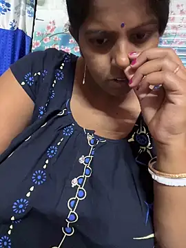 Snapshot of Beauty-queen chatting on April 7, 2026, 1:46 pm Beauty-queen online show from April 7, 2026, 1:46 pm