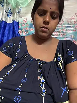 Snapshot of Beauty-queen chatting on March 29, 2026, 12:40 pm Beauty-queen online show from March 29, 2026, 12:40 pm