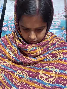 Beauty-queen online show from November 11, 2025, 1:28 pm