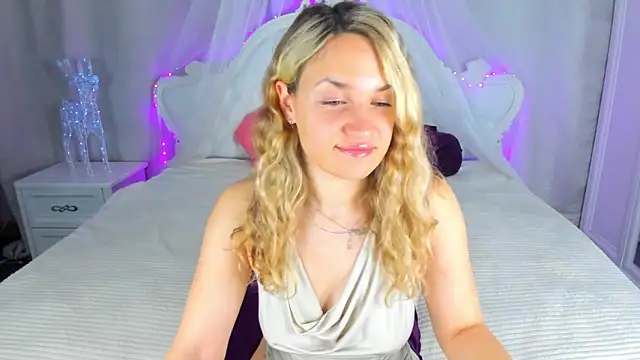 Snapshot of Milka_Blond chatting on May 26, 2026, 1:58 am Milka Blond online show from May 26, 2026, 1:58 am