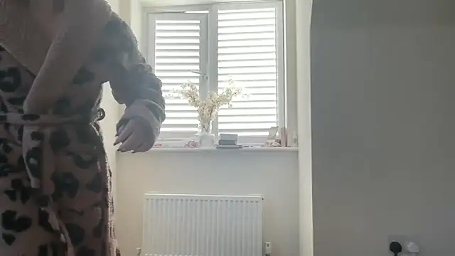 redheadrosie69 online show from November 20, 2025, 10:16 am