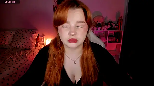 Snapshot of _Lisa_x chatting on November 6, 2025, 5:33 am Lisa x online show from November 6, 2025, 5:33 am