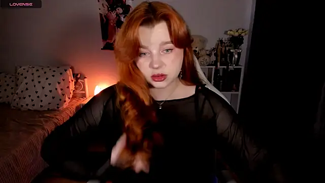 Snapshot of _Lisa_x chatting on November 30, 2025, 5:19 am Lisa x online show from November 30, 2025, 5:19 am