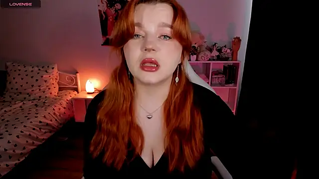 Snapshot of _Lisa_x chatting on October 26, 2025, 10:04 am Lisa x online show from October 26, 2025, 10:04 am