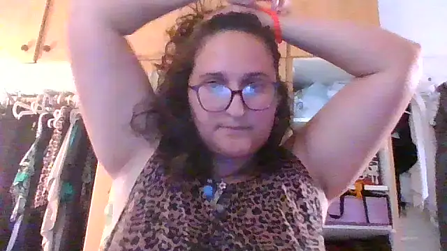 Snapshot of juicyrubies chatting on November 5, 2025, 9:12 am juicyrubies online show from November 5, 2025, 9:12 am