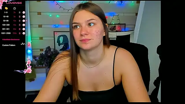Josephine Kiss online show from May 19, 2026, 1:51 pm