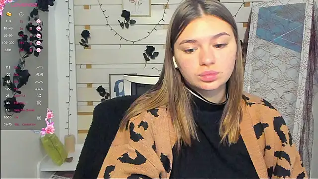 Josephine Kiss online show from October 31, 2025, 9:17 am