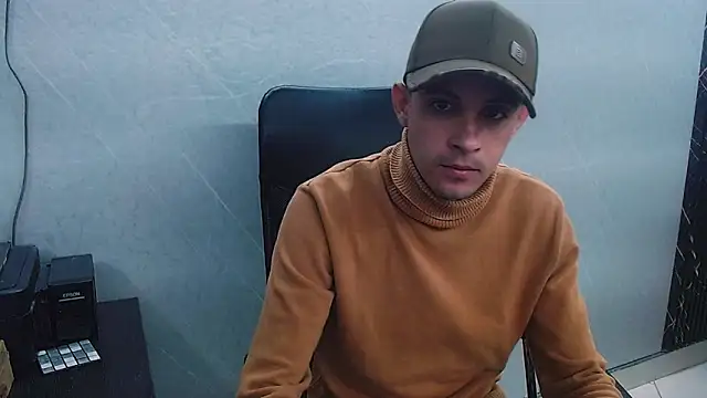 Snapshot of Erick_Wall chatting on February 11, 2025, 5:26 am Erick Wall online show from February 11, 2025, 5:26 am