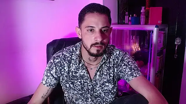 Snapshot of Erick_Wall chatting on March 13, 2026, 4:23 pm Erick Wall online show from March 13, 2026, 4:23 pm