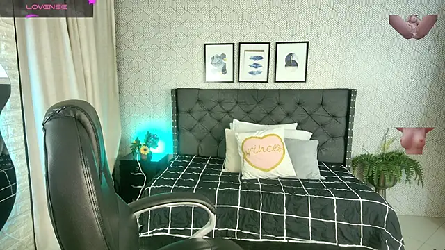 sussy  stone online show from December 30, 2024, 12:31 pm