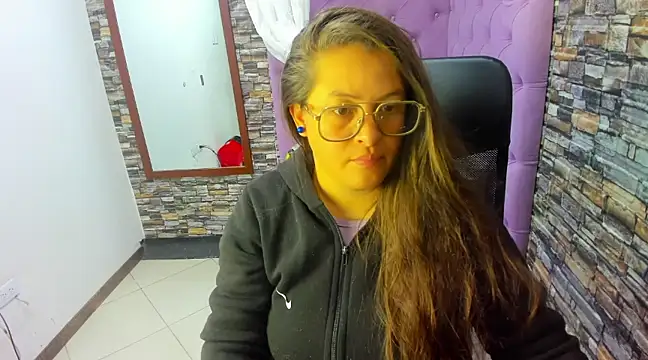 SaraThomso online show from March 20, 2025, 3:02 am