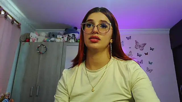 Snapshot of caroline_jonson chatting on May 15, 2026, 4:16 pm caroline jonson online show from May 15, 2026, 4:16 pm