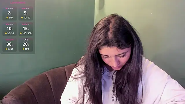 Danna 777  online show from October 24, 2025, 4:55 am