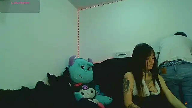 Snapshot of Tifanny_Sweett chatting on December 19, 2025, 3:32 am Tifanny Sweett online show from December 19, 2025, 3:32 am