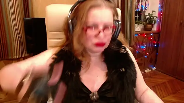 Miss Tress online show from February 25, 2026, 10:09 pm