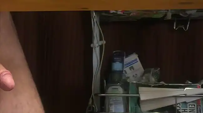 Snapshot of TweakyDude chatting on January 14, 2025, 4:36 am TweakyDude online show from January 14, 2025, 4:36 am