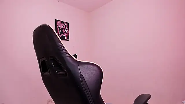 Snapshot of valent_27 chatting on February 7, 2026, 7:11 pm valent 27 online show from February 7, 2026, 7:11 pm