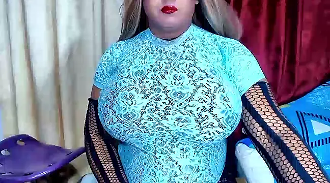 Snapshot of alessia_hot69 chatting on March 18, 2025, 10:26 pm alessia hot69 online show from March 18, 2025, 10:26 pm