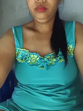 Lanyingxin18 online show from May 17, 2026, 10:43 pm
