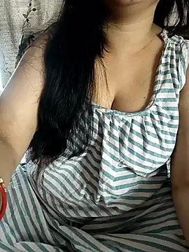 cuteyqueen online show from March 19, 2026, 6:13 am