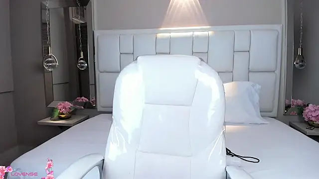 Snapshot of JessyEvans chatting on January 13, 2026, 7:29 pm JessyEvans online show from January 13, 2026, 7:29 pm