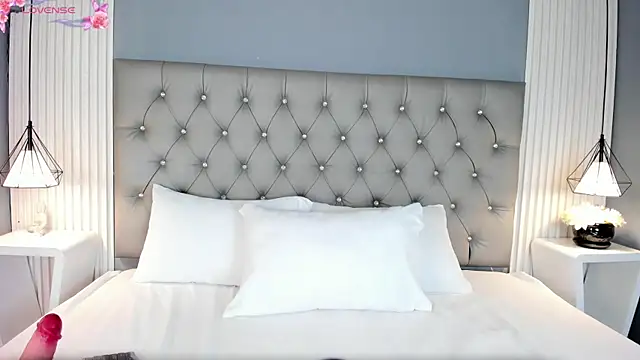 Snapshot of JessyEvans chatting on September 27, 2025, 5:41 pm JessyEvans online show from September 27, 2025, 5:41 pm