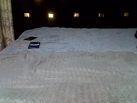 Its tyra online show from October 20, 2025, 6:52 pm