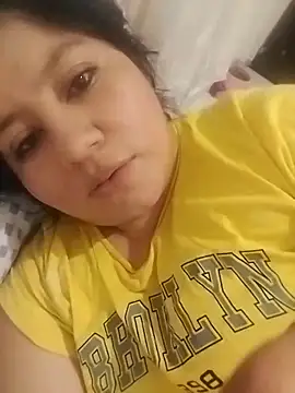 Snapshot of keterinjones--11 chatting on October 17, 2025, 8:06 am keterinjones--11 online show from October 17, 2025, 8:06 am