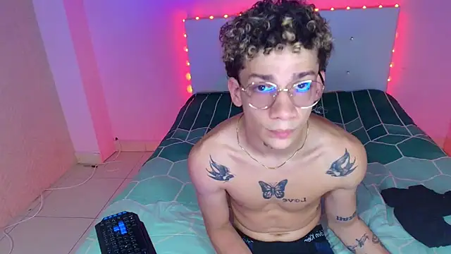 mateodeamjo online show from October 14, 2025, 10:09 pm