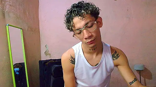 Snapshot of mateodeamjo chatting on July 22, 2026, 6:48 am mateodeamjo online show from July 22, 2026, 6:48 am
