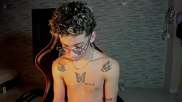 mateodeamjo online show from October 4, 2025, 8:16 am