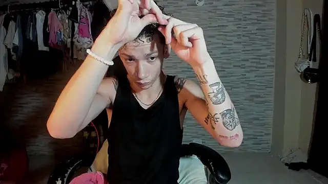 mateodeamjo online show from September 11, 2025, 8:36 am