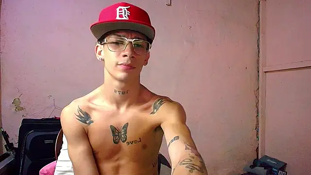 Snapshot of mateodeamjo chatting on July 14, 2026, 4:17 am mateodeamjo online show from July 14, 2026, 4:17 am